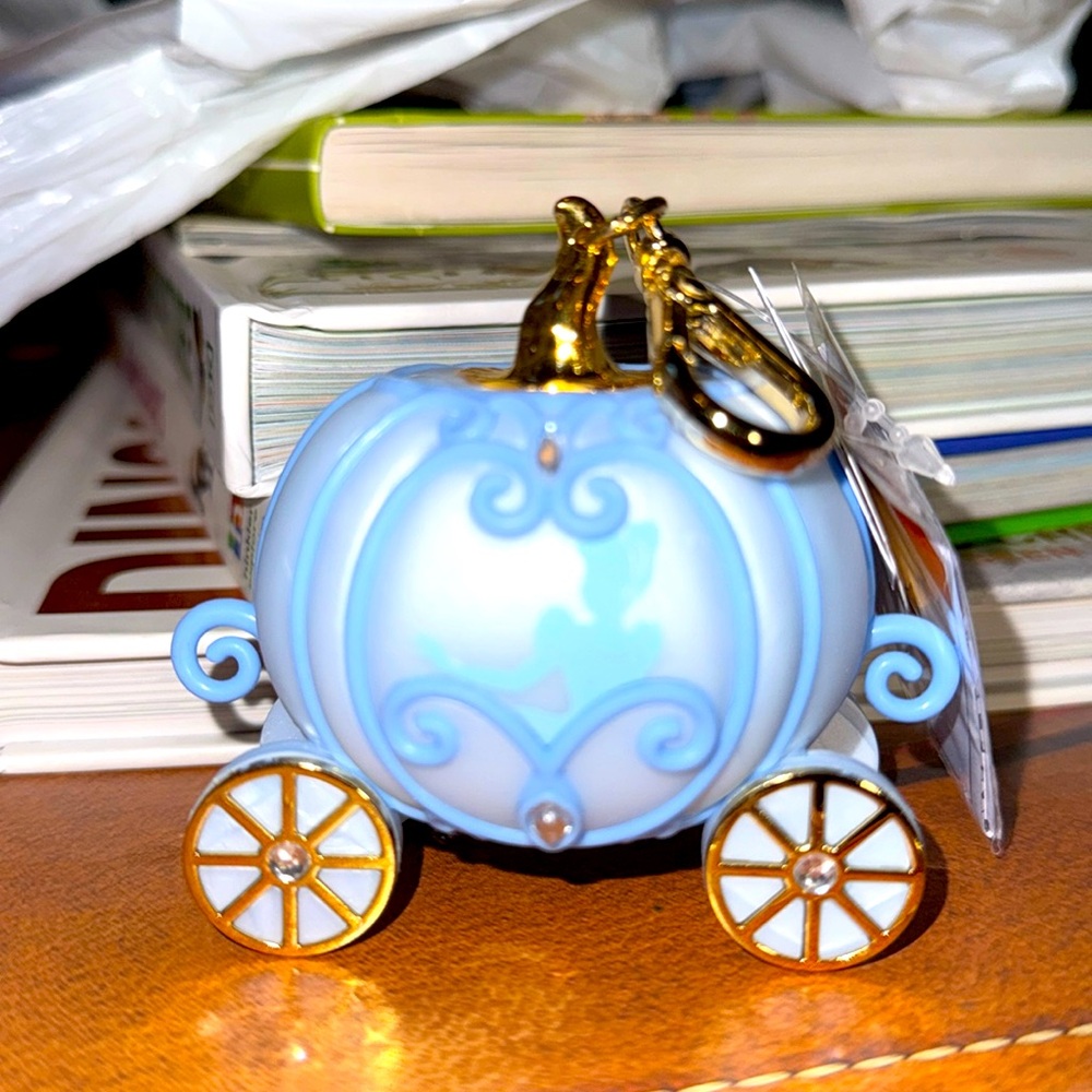 Bath & Body Works Cinderella Pocketbac Holder